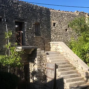 La Tour Des Baronnies Maison d'hôtes Saint-Auban-sur-lʼOuvèze